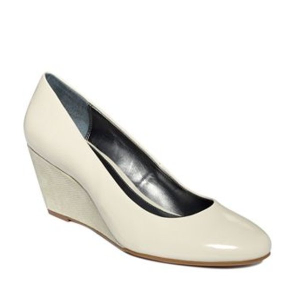 Alfani Women's Camila Wedge Ivory Synthetic 7.5M - Picture 1 of 1
